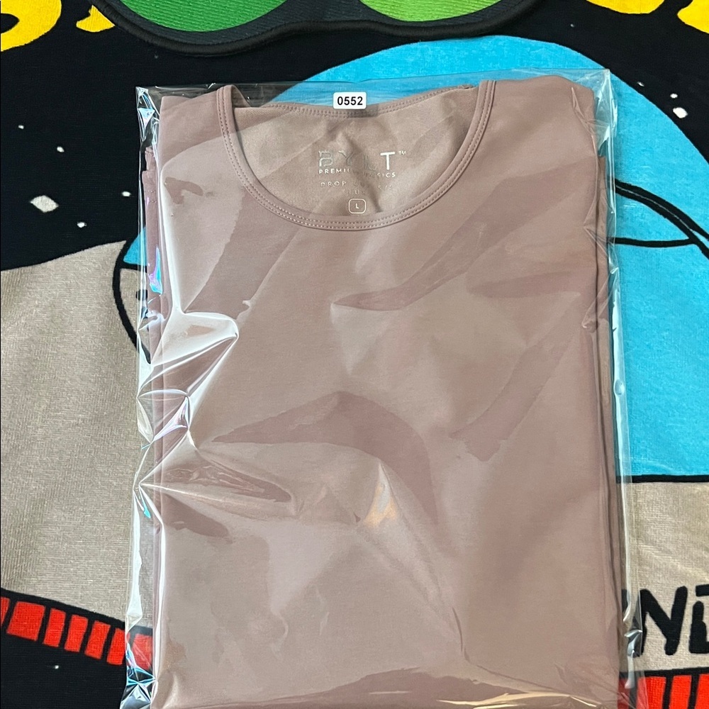 BYLT Basics Drop-Cut: LUX Light-Purple. (Pre-owned ) - Picture 10 of 10
